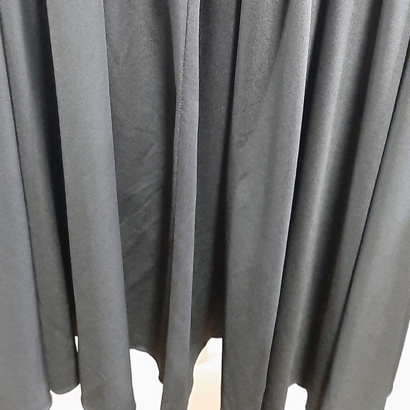 KIRA Little Black Dress With Lots of Detailing Size Large Like New - Picture 9 of 10